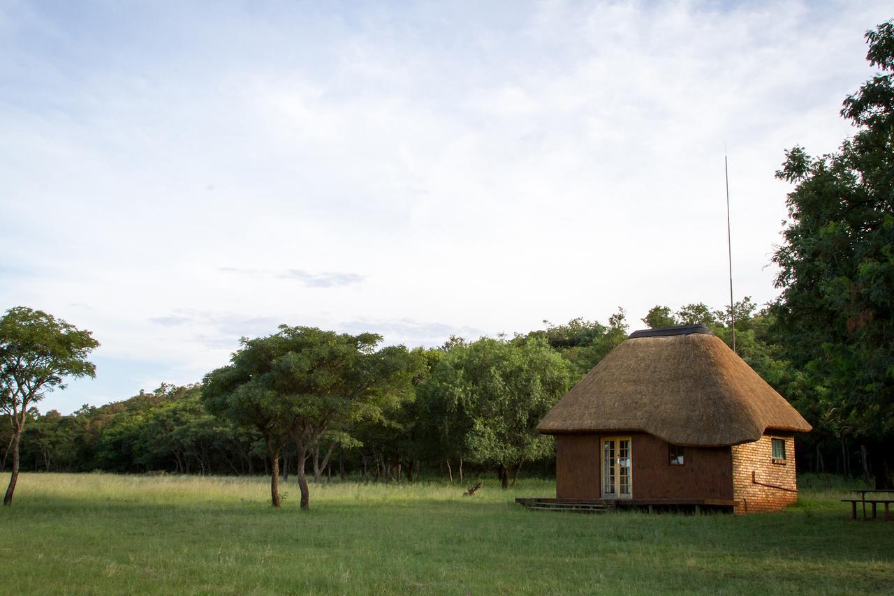 Ezemvelo Nature Reserve Hotel Vaalplaas Exterior foto